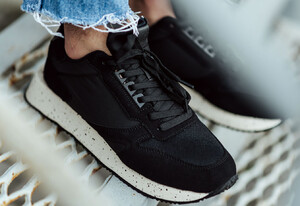 Фото - Кроссовки мужские черные Staff black - Men box