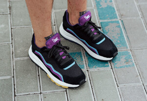 Фото - Кроссовки с фиолетовыми вставками Staff black & purple - Men box