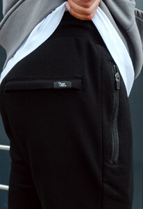 Фото - Спортивные черные однотонные штаны Staff wol black - Men box
