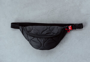 Фото - Поясная сумка бананка стеганая Staff bra black - Men box