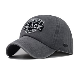 Фото - Серая бейсболка от бренда Narason с нашивкой Black - Men box