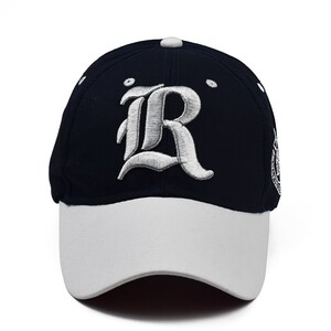 Фото - Всесезонная черно-белая бейсболка Narason с лого R-Style - Men box