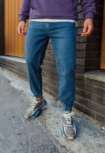 Фото - Джинсовые джоггеры синего цвета Staff blue regular - Men box