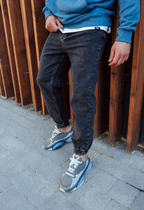 Фото - Джинсовые джоггеры черные Staff black regular - Men box