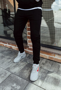 Фото - Спортивные штаны базовые черные Staff black basic - Men box