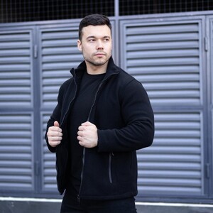 Фото - Толстовка флісова бренду Pobedov Voin чорного кольору - Men box