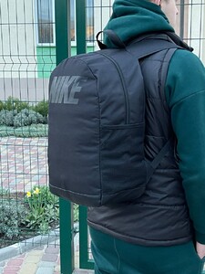 Фото - Стильний рюкзак з поліестеру чорний з брендованим лого - Men box