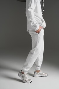 Фото - Теплый оверсайз костюм от Intruder в белом цвете - Men box