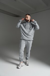 Фото - Спортивный оверсайз костюм на флисе Intruder серого цвета - Men box