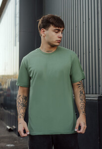 Фото - Повсякденна чоловіча футболка Staff green basic - Men box