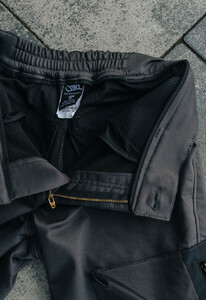 Фото - Серые утепленные штаны Staff coa cargo gray fleece - Men box