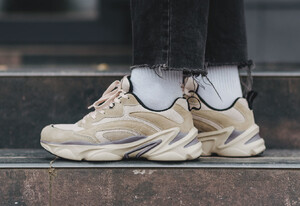 Фото - Бежевые молодежные кроссовки Staff beige - Men box