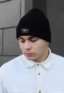 Фото - Базовая черная шапка Staff black basic logo - Men box
