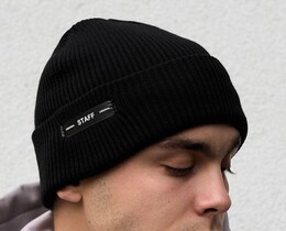 Фото - Шапка зимова чорного кольору Staff black original - Men box