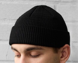 Фото - Однотонна базова чорна шапка Staff m3 black - Men box