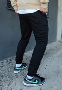 Фото - Универсальные черные спортивные штаны Staff de black fleece - Men box