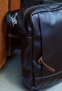 Фото - Черная сумка-барсетка через плечо Staff leather chameleon - Men box