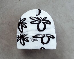 Фото - Белая шапка с черным принтом Staff white & black logo - Men box