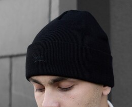 Фото - Чорна однотонна шапка Staff all black logo - Men box