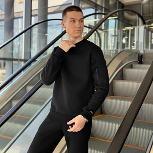 Фото - Базовий теплий світшот Pobedov Apex чорного кольору - Men box