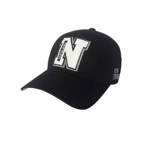 Фото - Кепка для мужчин Sport Line черная с логотипом New York - Men box