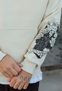 Фото - Бежевое худи с цветочным принтом Staff logo & flowers oversize fleece - Men box