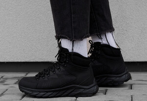 Фото - Однотонные черные зимние кроссовки Staff all black - Men box