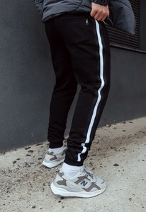 Фото - Черные спортивные штаны с лампасами Staff lampas black fleece - Men box