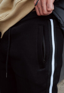 Фото - Черные спортивные штаны с лампасами Staff lampas black fleece - Men box