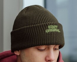 Фото - Тепла брендована шапка кольору хакі Staff khaki logo - Men box