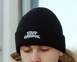 Фото - Базовая зимняя черная шапка Staff black logo - Men box