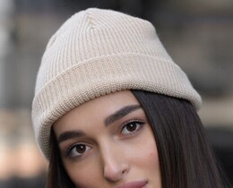 Фото - Світло-бежева жіноча шапка Staff light beige - Men box