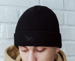 Фото - Повсякденна чорна шапка Staff logo black - Men box