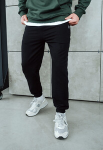 Фото - Черные мужские спортивные штаны Staff day black - Men box