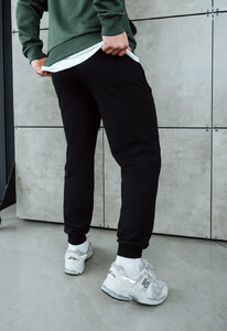 Фото - Черные мужские спортивные штаны Staff day black - Men box