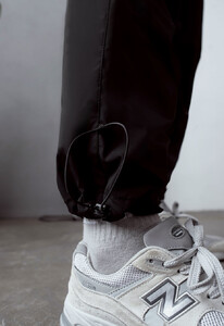 Фото - Всесезонные черные штаны карго Staff cargo pa black - Men box