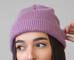 Фото - Однотонная фиолетовая шапка для девушек Staff violet - Men box
