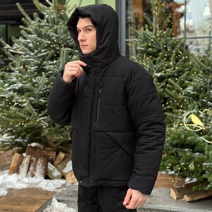 Фото - Повседневная куртка от Pobedov Rockford черного цвета - Men box