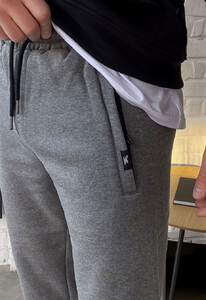 Фото - Спортивные штаны цвета графит Staff mi graphite basic fleece - Men box