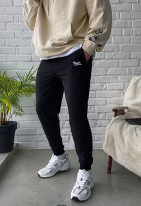 Фото - Черные спортивные штаны с лого Staff go logo black - Men box