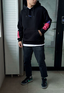 Фото - Чорне худі з яскравим принтом Staff logo & waves oversize - Men box