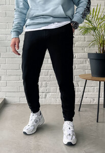 Фото - Базові чорні спортивні штани Staff basic black - Men box