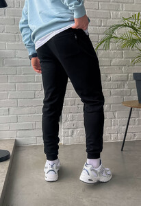 Фото - Базові чорні спортивні штани Staff basic black - Men box