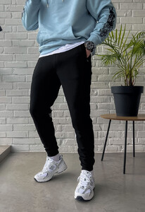 Фото - Базові чорні спортивні штани Staff basic black - Men box