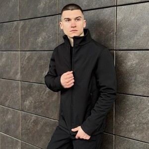 Фото - Однотонна куртка бренду Pobedov Shadow чорного кольору - Men box