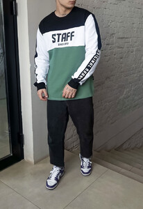 Фото - Трехцветный мужской свитшот Staff logo - Men box