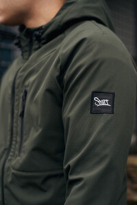 Фото - Однотонна куртка кольору хакі Staff soft shell re khaki - Men box