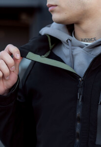 Фото - Базовая куртка черного цвета Staff soft shell re black - Men box
