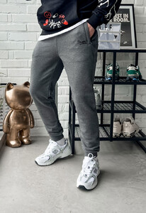Фото - Спортивные штаны с логотипом Staff graphite logo - Men box