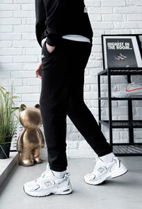 Фото - Черные спортивные штаны Staff me black - Men box